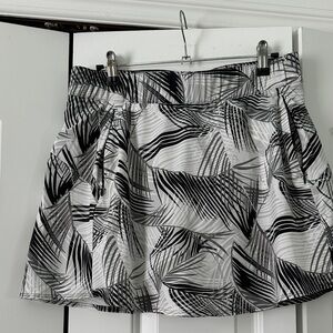 Monochrome Leaf Print Mini Skirt